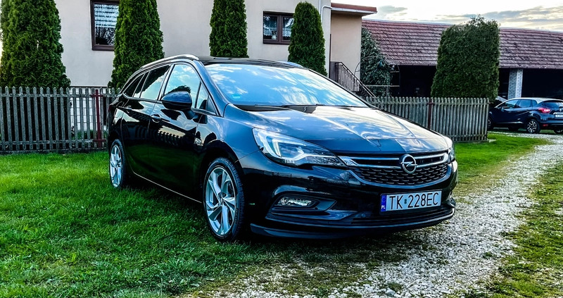 Opel Astra cena 65900 przebieg: 59108, rok produkcji 2018 z Międzylesie małe 121